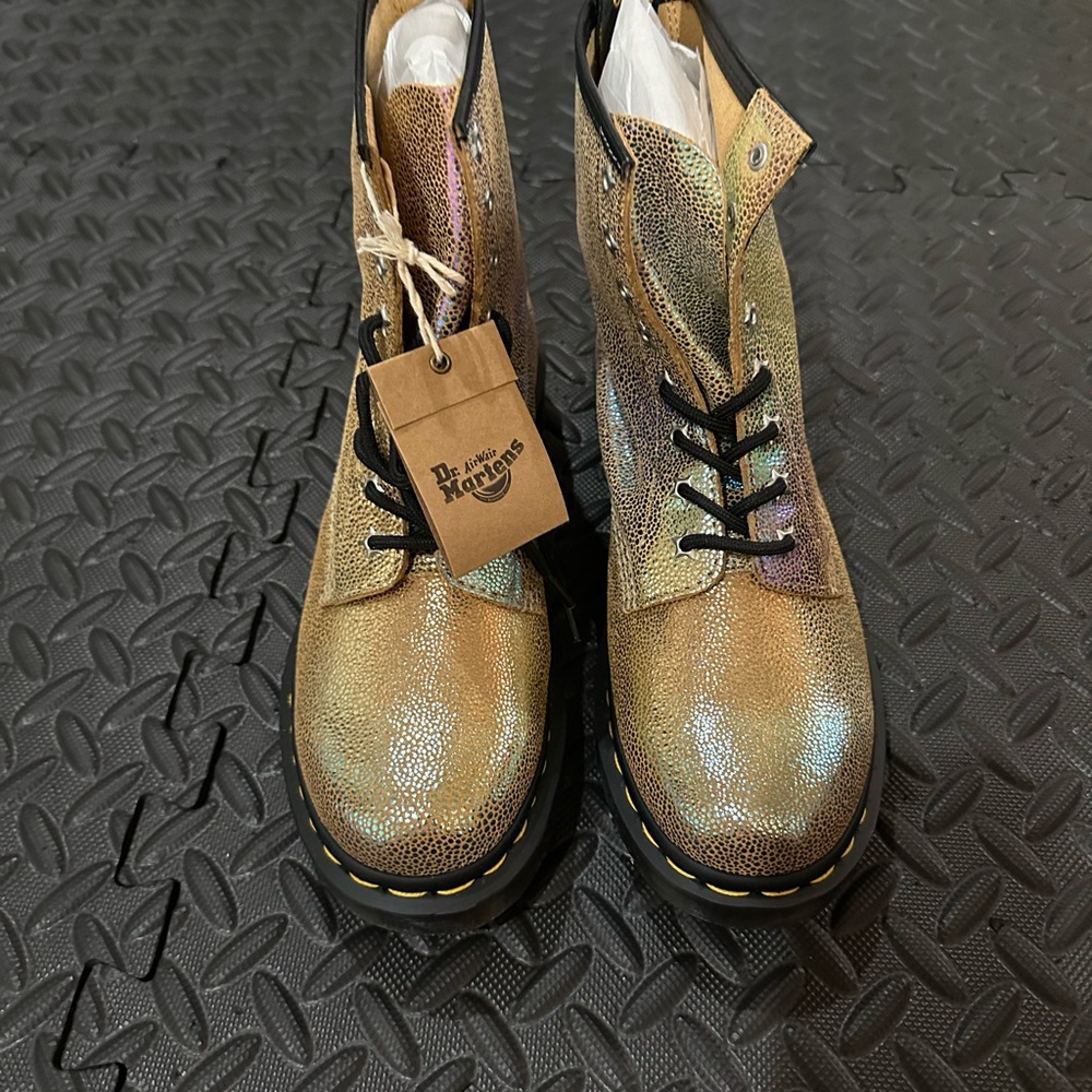 Dr. Martens 1460 Rainbow Ray Sand Rainbow Ray